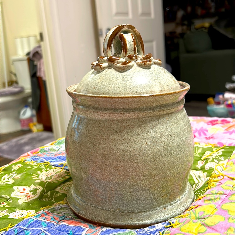 Shabby Chic Canister for Kitchen, Bathroom or Bedroom. It’s very pretty